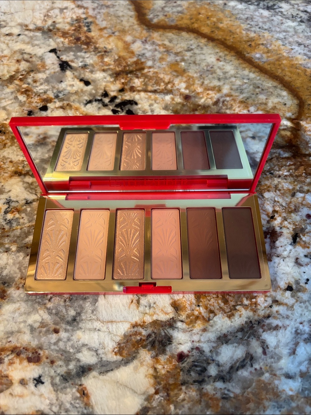 Estee Lauder Neutral Eyeshadow Palette — Champagne, Peach, Taupe, Cocoa